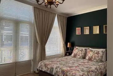 Aamiaismajoitus (B&B) Comfortable Stylish Room In City Centre Of The Hague