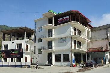 Alaknanda Motel & Restaurant