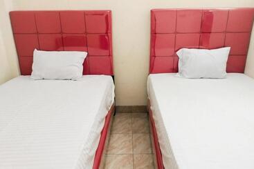 酒店 Turuo Homestay Pringsewu Syariah Mitra Reddoorz