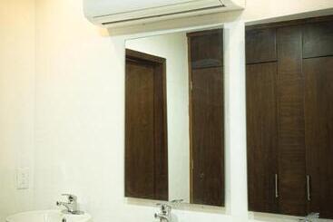 هتل کپسول Kapsul Express Mérida