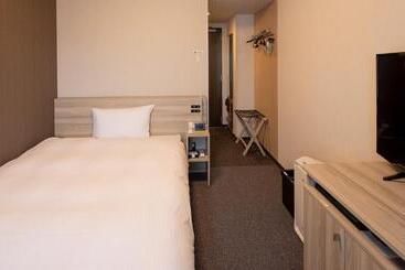 Hotel Route Inn Tonami Inter