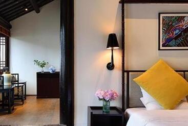 Hotel Blossom House Zhouzhuang Jixiang Yard