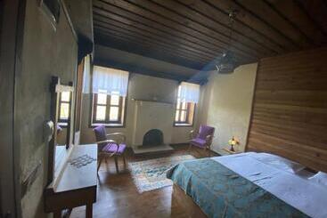 هتل Santa Stone House