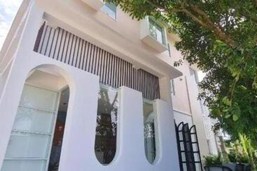 Nanlamoon Hotel โรงแรมน่านละมุน