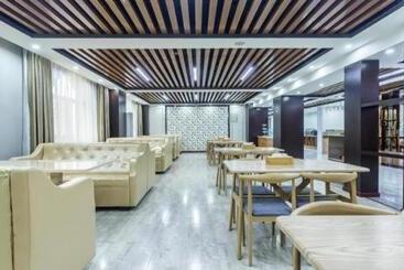 Starway Hotel Anshun Huangguoshu Street Anshun College