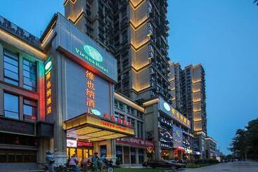 Vienna Hotel Sichuan Yibin High Speed Railway Station