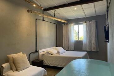 Общежитие Alto Do Mato