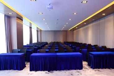 Echarm Hotel Changsha Window Of The World Broadcasting And Exhibition Center