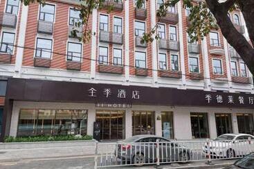 Ji Hotel Xiamen South Tongan Huancheng Road