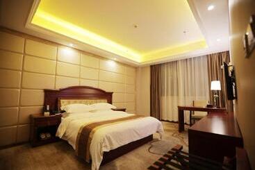 Starway Hotel Huzhou Changxing