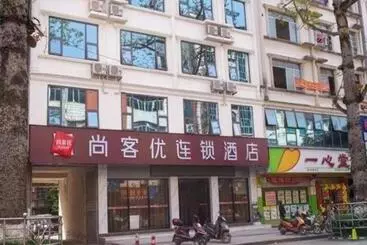 Thank Inn Hotel Guangxi Hechi Yizhou Sankeshu