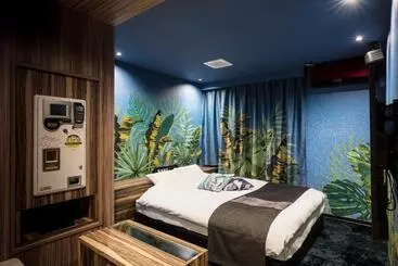 Hotel Chroma   Adult Only