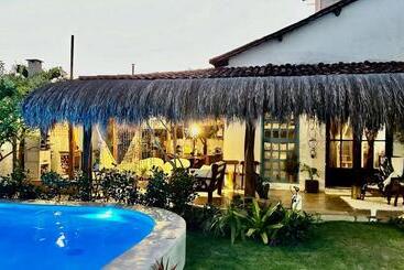 هاستل Pousada Casa Tatuamar   150 M Da Praia