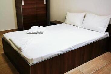 بنسيون Sunny Days