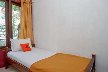 Общежитие Koolkost Syariah Near Malioboro Area