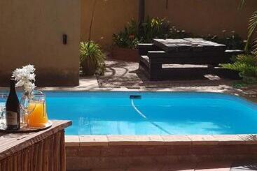 Bed and Breakfast The Leopard Tree