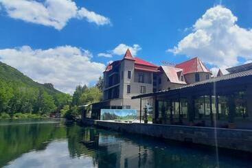 ホテル Jermuk Verona Resort