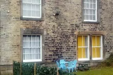 Bed and Breakfast Carer 4 You Residential Home