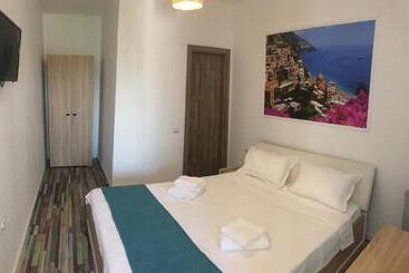 Pensão European House