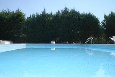 تختخواب و صبحانه Globetrotter