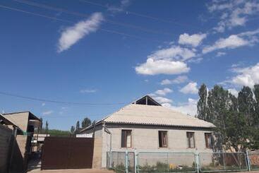 پانسیون Shyrdak Travel