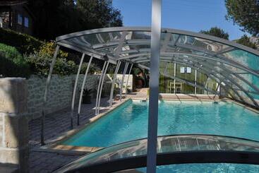 Bed and Breakfast Lou Pin Dou Papet