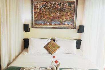 Pensjonat The Sari Bungalows