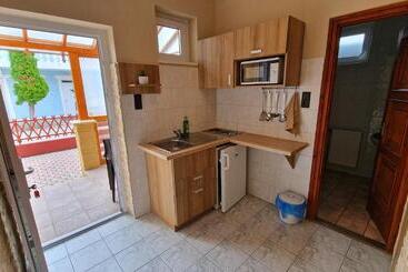 צימר Napsugár Apartmanház