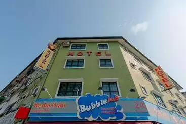 Hôtel Spot On 89874 Gs Golden Star