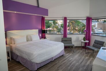 Szálloda Commodore Suites