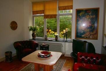 Casa Corner Bed & Breakfast