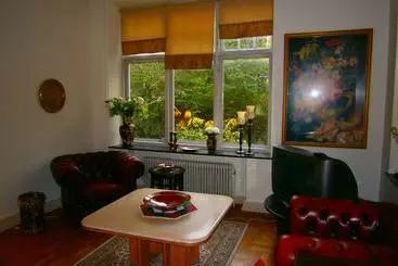 Casa Corner Bed & Breakfast