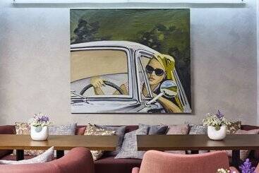 هتل Gallery Palace