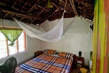 Отель Fontaine Garden Village