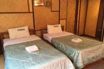 Hotel Khun Mai Baan Suan Resort