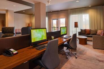 Hotel Courtyard By Marriott Toledo North