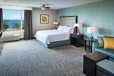 هتل Homewood Suites By Hilton North Bay