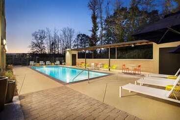 Отель Home2 Suites By Hilton Oxford