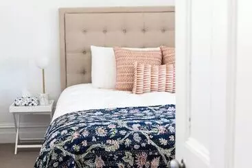 コテージ Alkina Old Quarter Luxury Accommodation