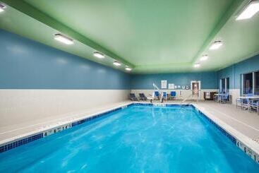 酒店 Holiday Inn Express Queensbury Lake George Area, An Ihg