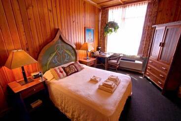 Hotel Mcmenamins Old St. Francis School