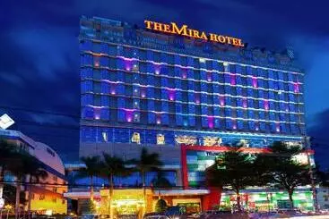 هتل The Mira