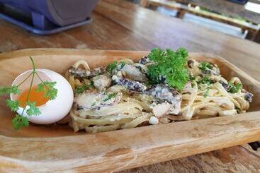 리조트 Birdland Beach Club