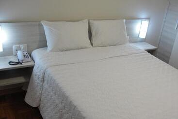 בית מלון כפרי Colatina Plaza