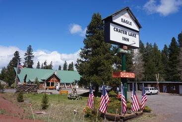 酒店 Eagle Crater Lake Inn