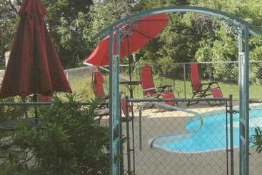 Rabbit Creek Bed & Breakfast