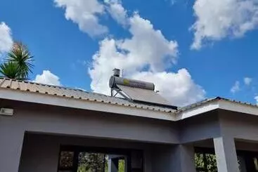 ベッドアンドブレックファースト Gono Compound