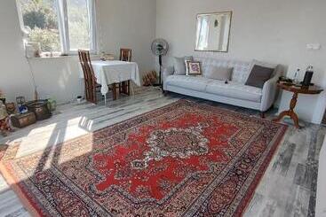 پانسیون Chandrah Rooms