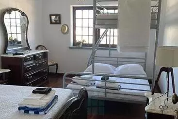 Aamiaismajoitus (B&B) Brisa Bright Retreat Near The Beach!