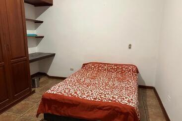 Pension Habitacion Simple Huaca Pucllana